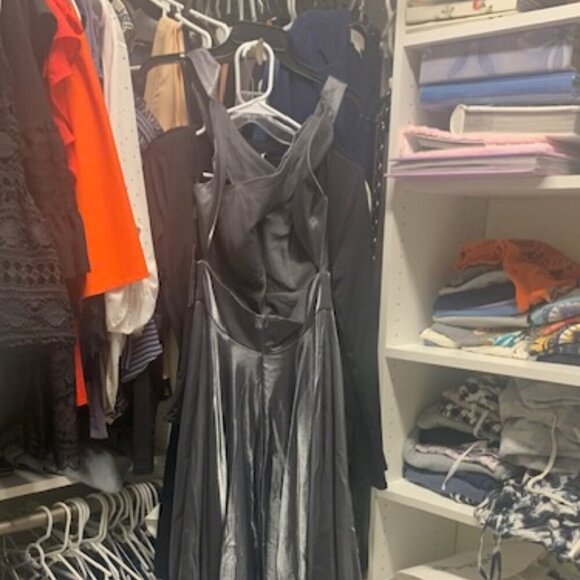 NWT La Femme 27151 Satin Prom Dress Platinum Size 4 - Picture 6 of 7